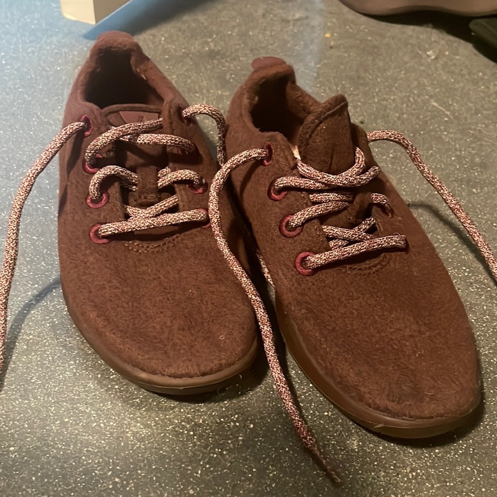 Allbirds Woman’s Size 7